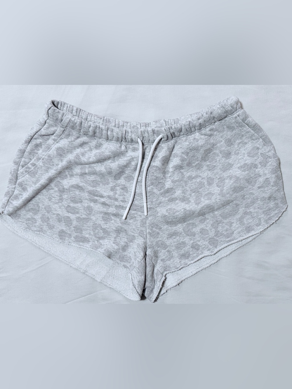 Light Gray‎ Leopard Print Lounge Shorts with Drawstring XS